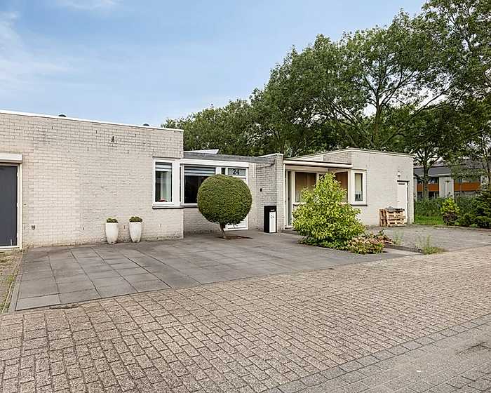 Foto Moeskroenstraat 24 #1