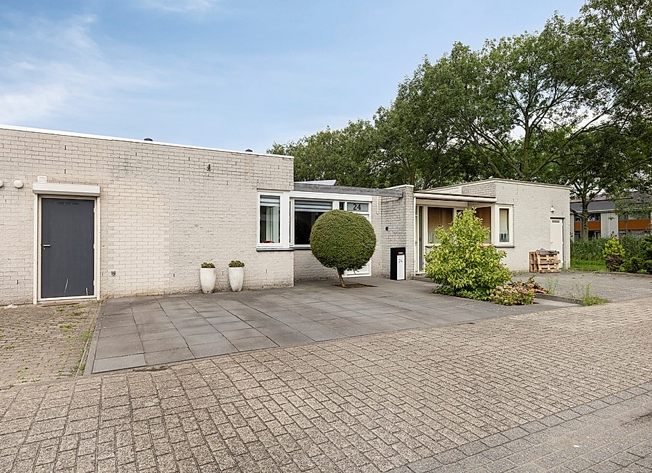 Foto Moeskroenstraat 24 #1