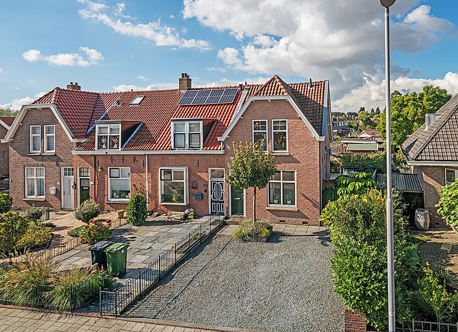 Foto Burgemeester Van Esstraat 115 #1